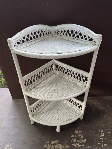 Vintage white wicker corner - white,